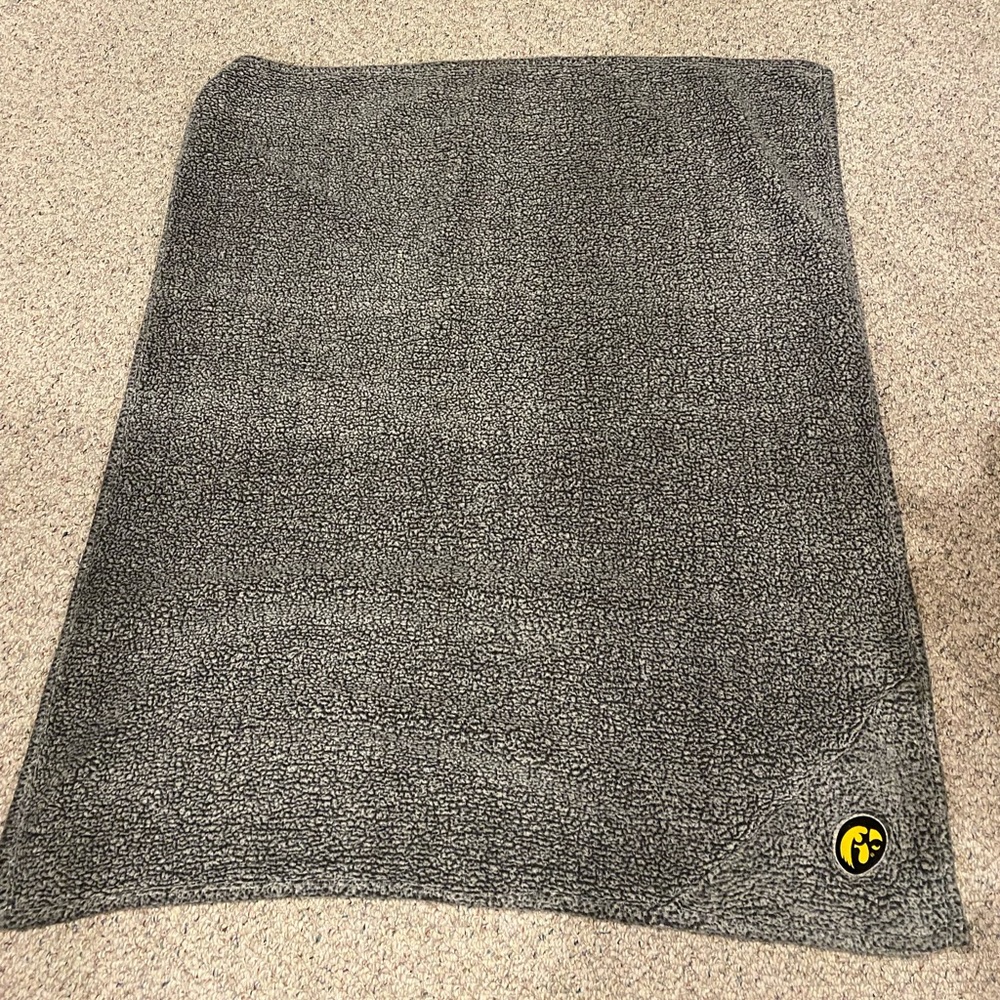 hawkeye blanket